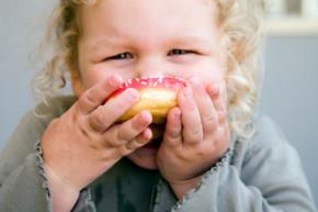 Paternità Oggi - Troppi grassi e zuccheri nella prima infanzia? Il Quoziente di intelligenza sarà più basso 