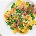 ricetta per un primo: tagliatelle piselli e prosciutto (semplice)