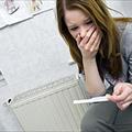 Adolescenza: 1300 ragazze in un anno ricorrono all'aborto