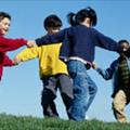 Bambini che non giocano all'aperto avranno disagi nell'adolescenza