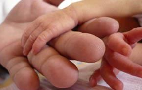 Paternità Oggi - On.le Alessia Mosca risponde al Corriere sul disegno di Legge sui congedi di paternità